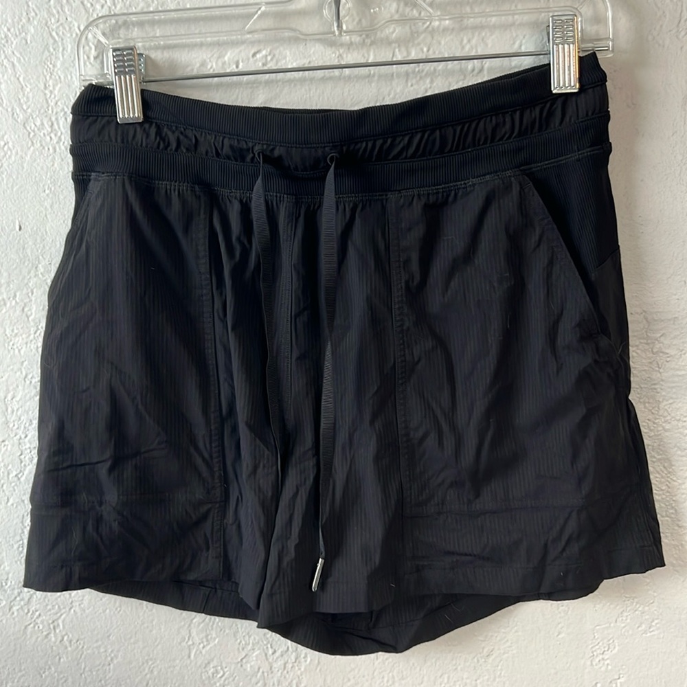 Lululemon dance studios shorts